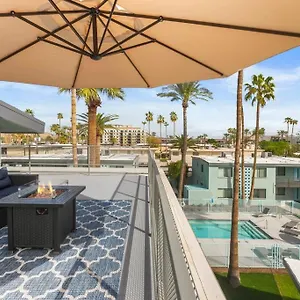https://micro-studio-with-balcony-pool-view-walk-to-ot.scottsdalehotels.org